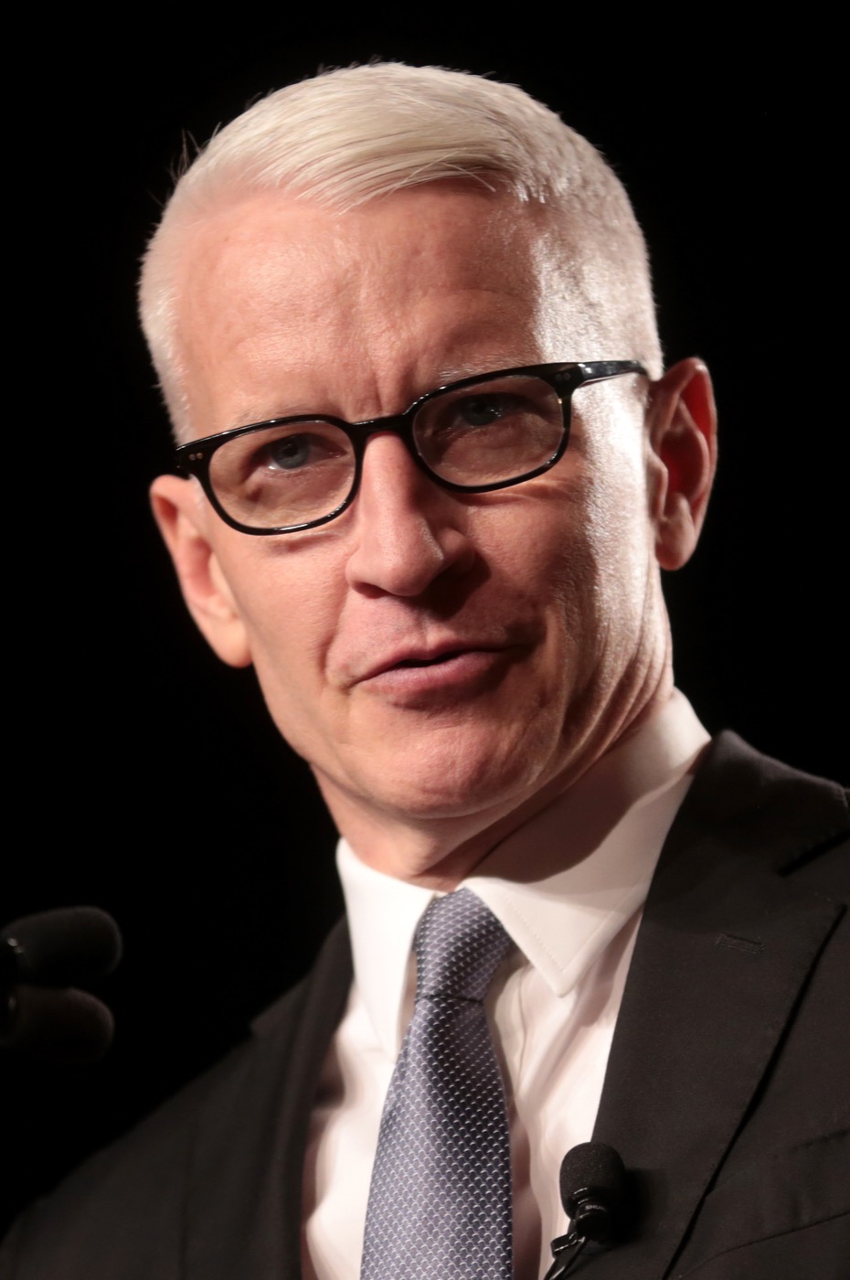 Widening the Lens, Anderson Cooper Brings Blueberries Talks to West 47th