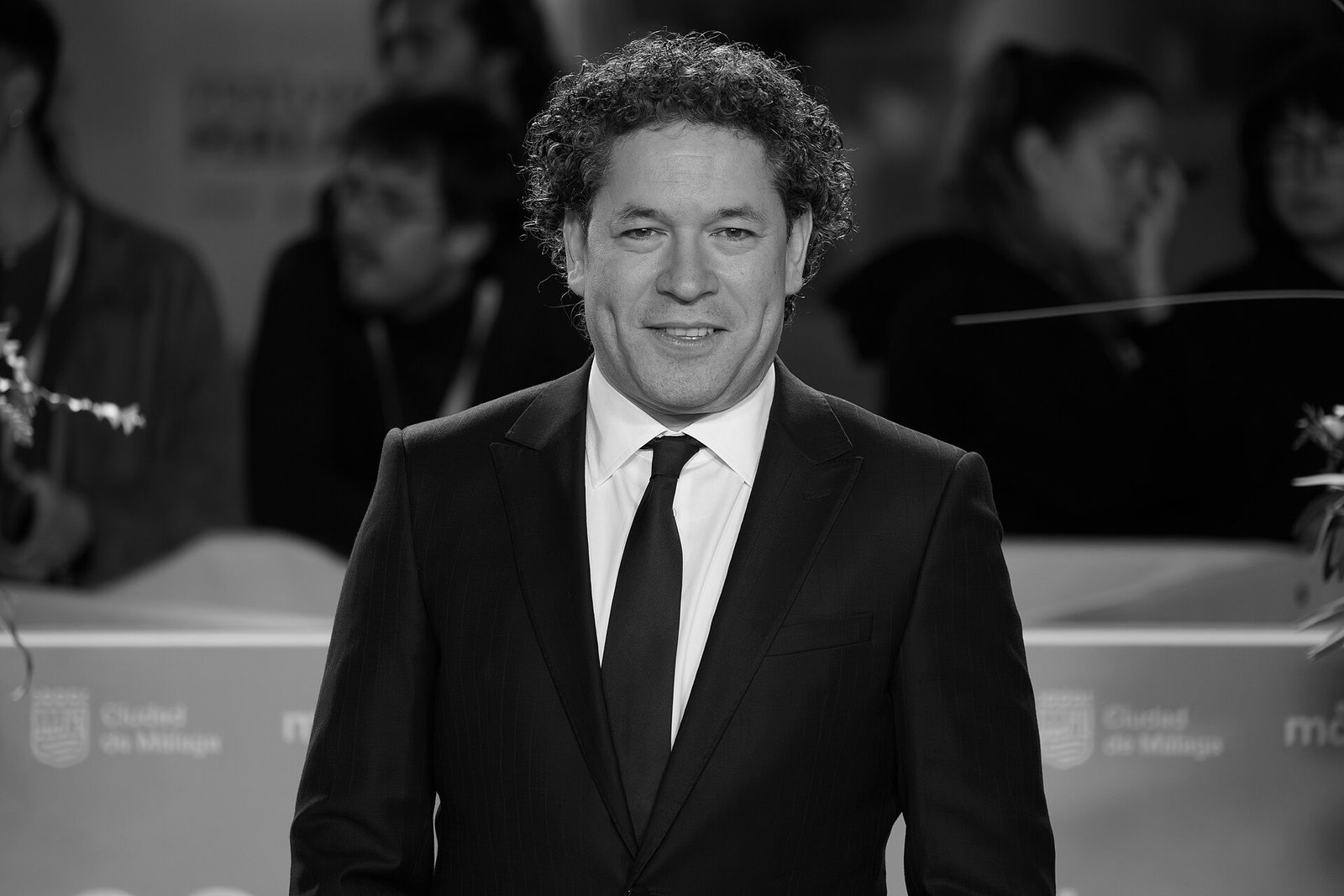 Arepas on the Plaza, Dudamel's Gala Sends the Philharmonic to Europe