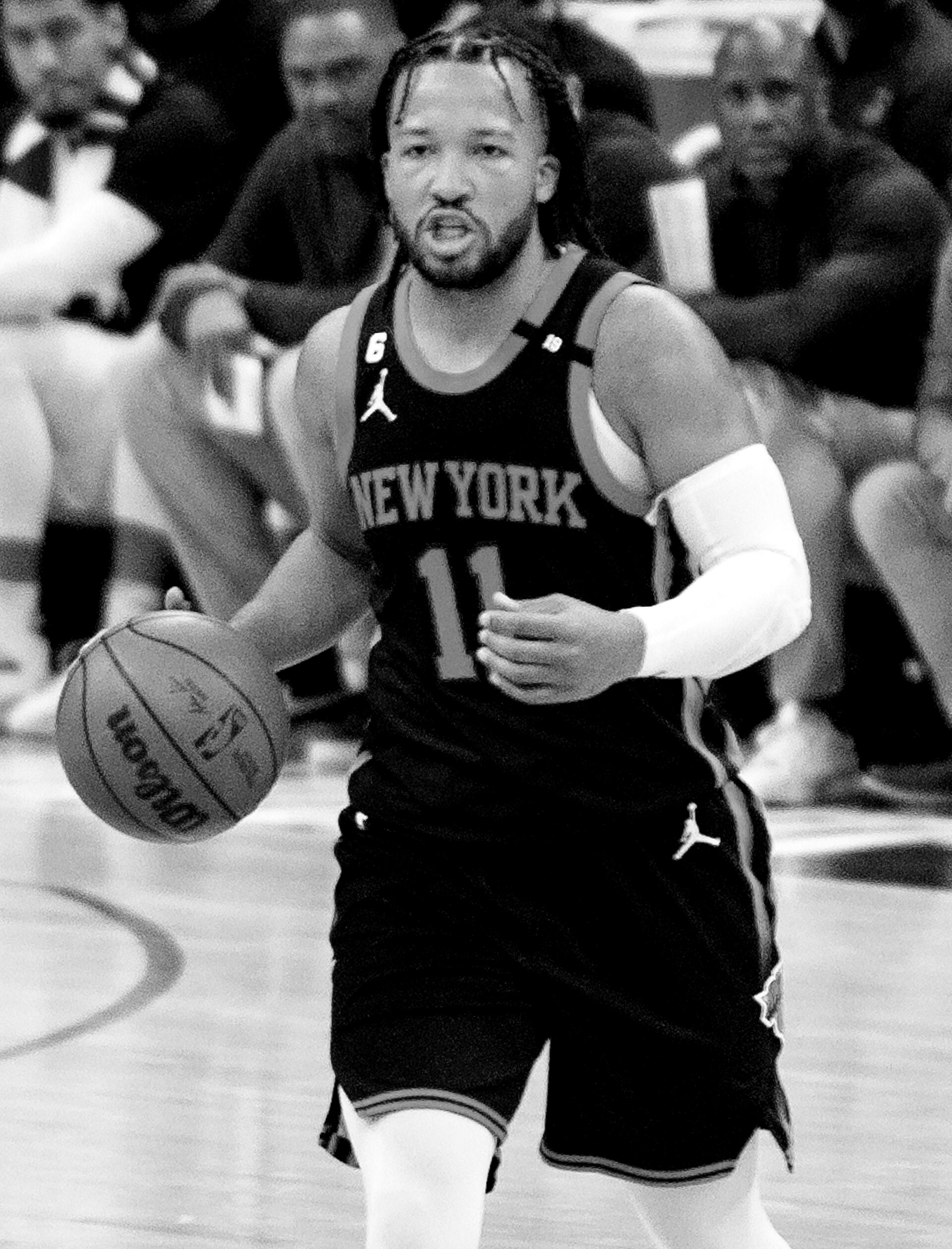 A Victory Lap at Rockefeller Plaza, Jalen Brunson Hosts SNL