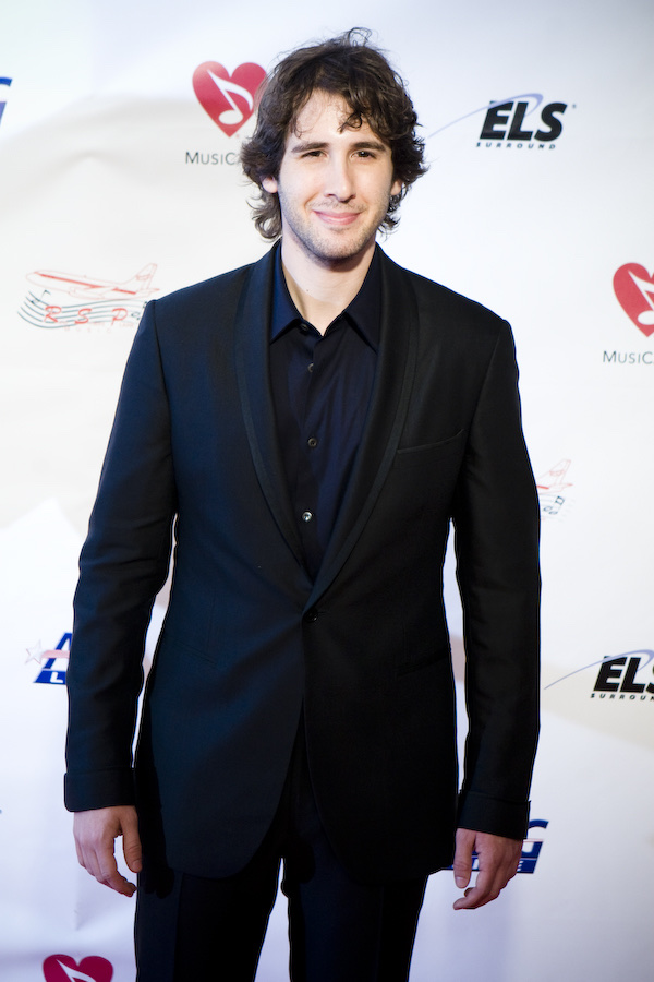 Moon River, Josh Groban Fills the Appel Room With Colbert and Marsalis