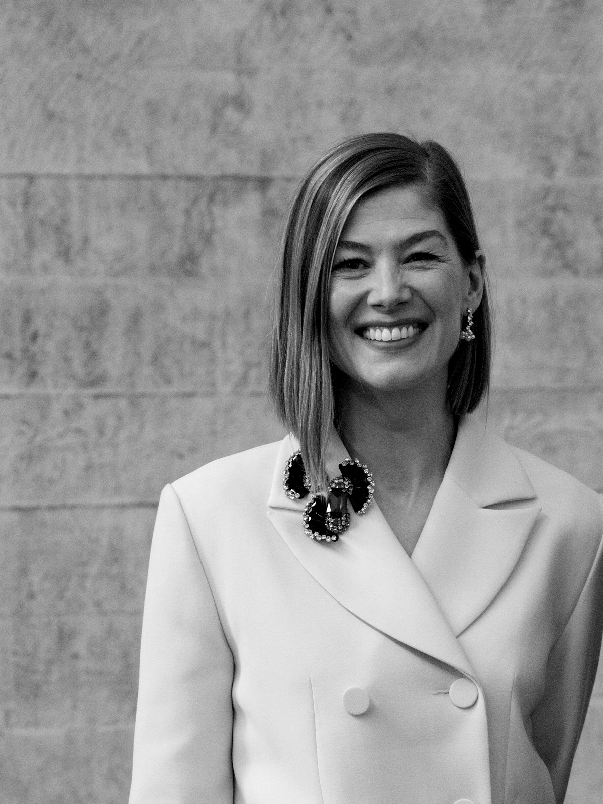 The Judge Takes the Stand, Rosamund Pike Comes to Broadway